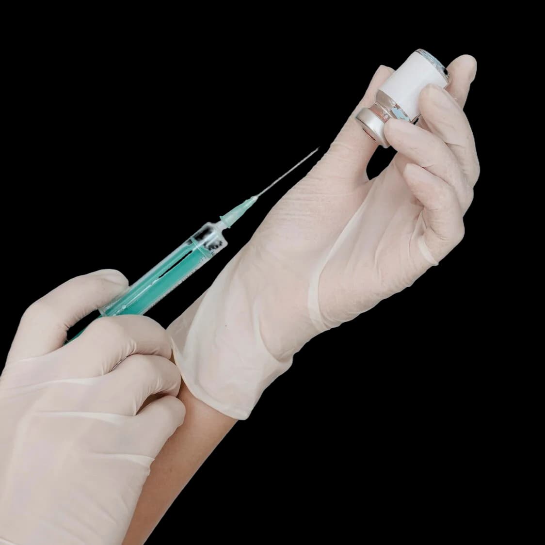 אסתטיקה פנים – חומצה היאלורונית